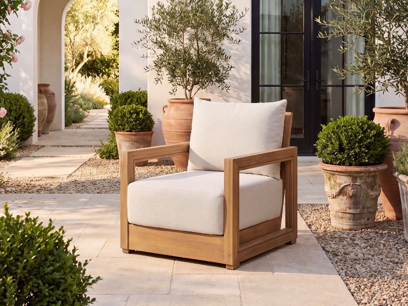 Outdoor Lounge Chairs