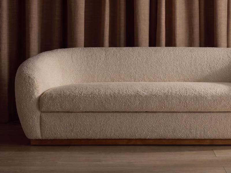 Sofas & Sectionals
